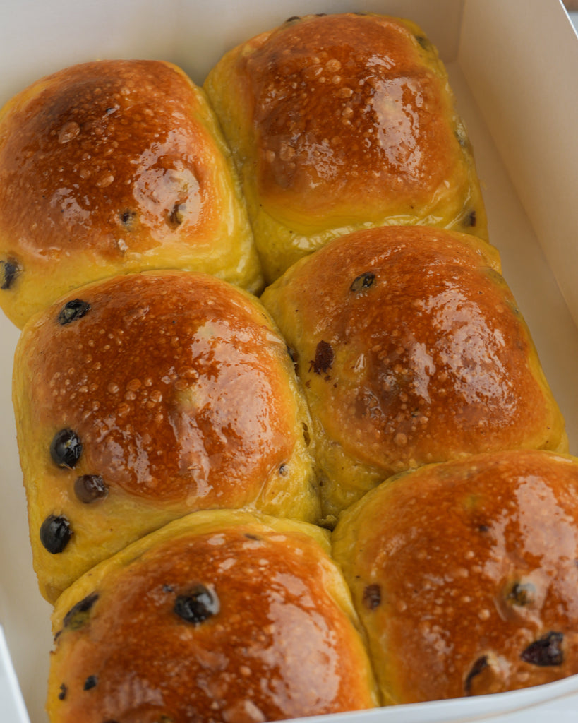 Saffron + Currant + Lemon Fruit Bun